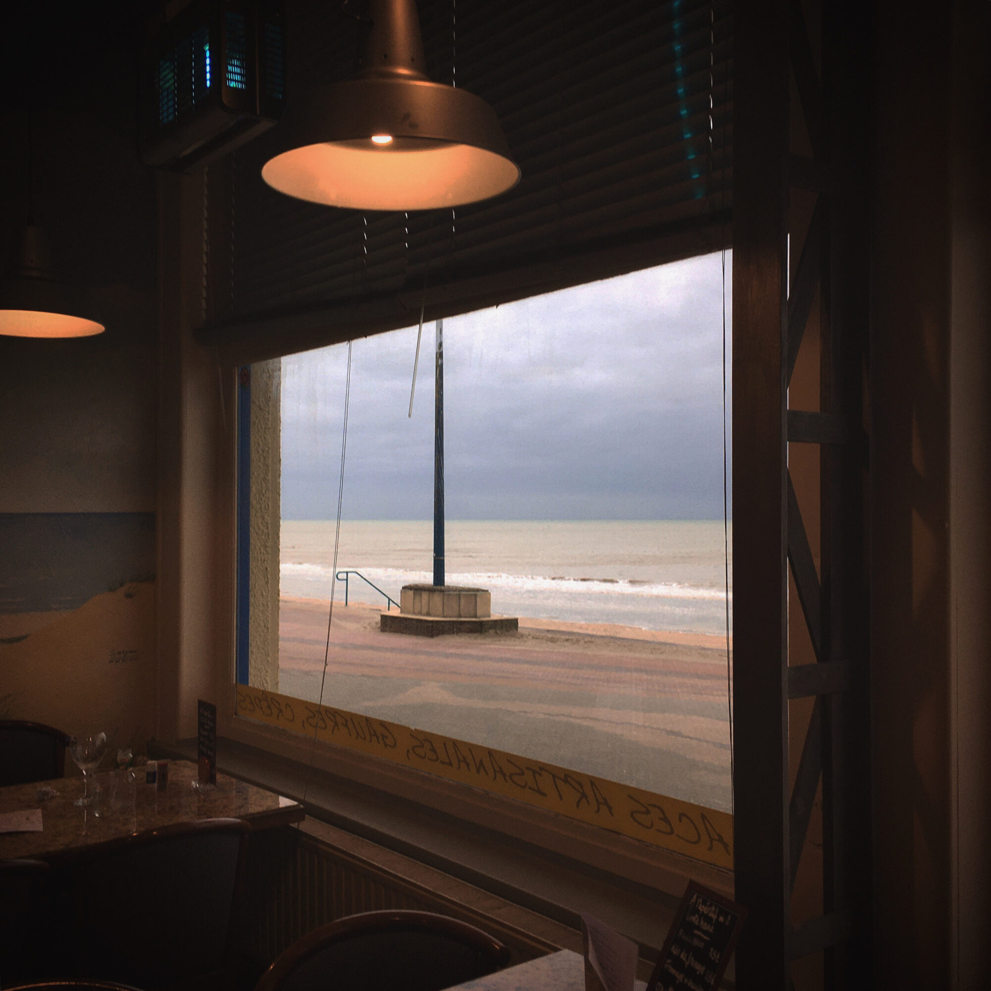 Les fenêtres qui parlent — 2